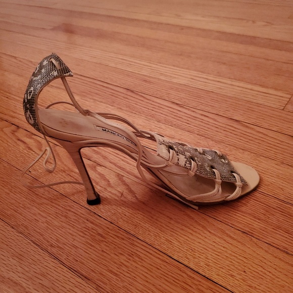 Manolo Blahnik Snakeskin Leather Wrap Sandal, 7.5 - Picture 4 of 4